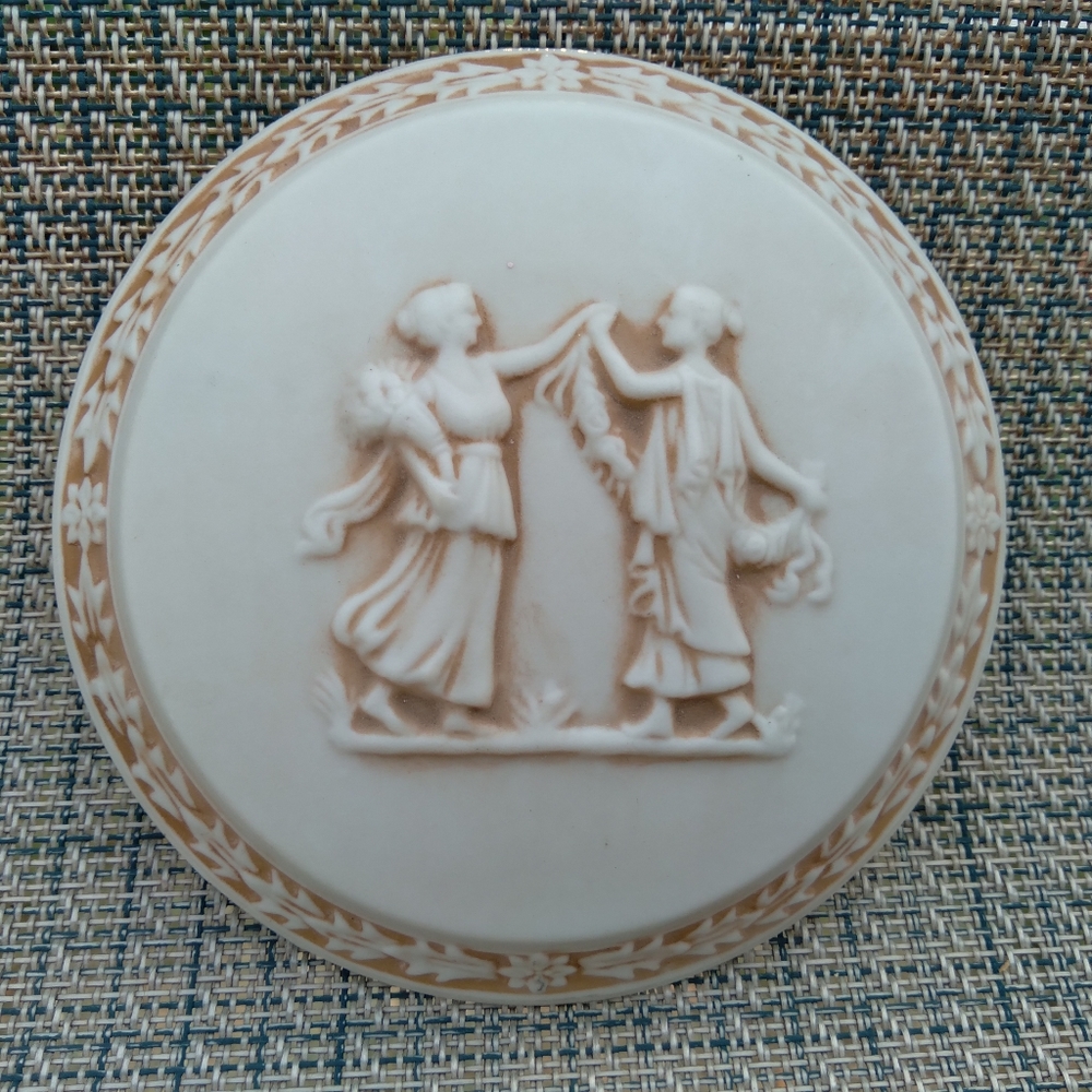 Vintage Bisque Porcelain Trinket / Jewelry Dish - Picture 3 of 7